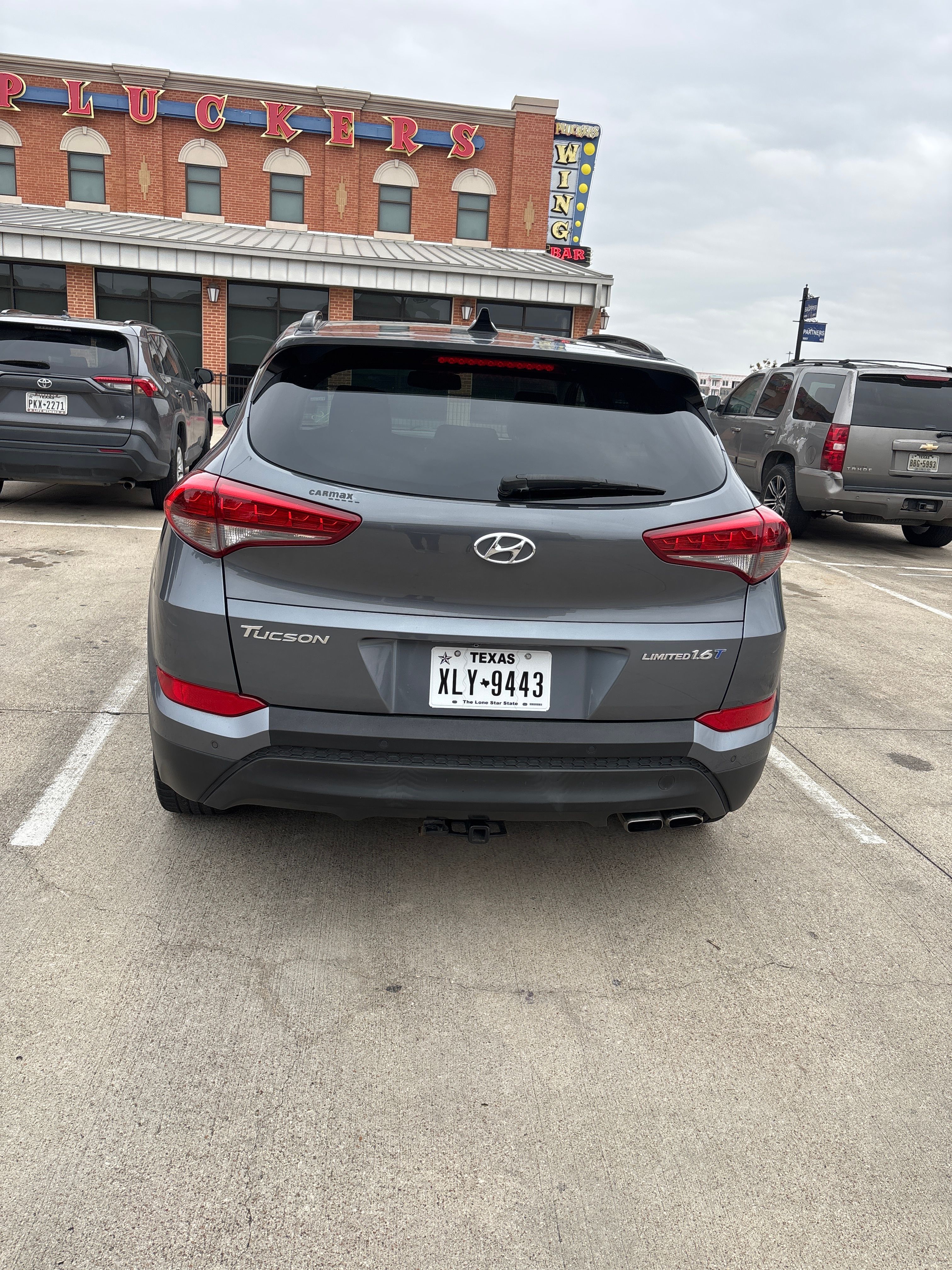 Used 2016 Hyundai Tucson Limited w/ Option Group 03 FWD image 2