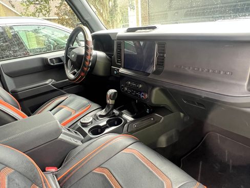 Used 2025 Ford Bronco 4-Door AWD/4WD image 19