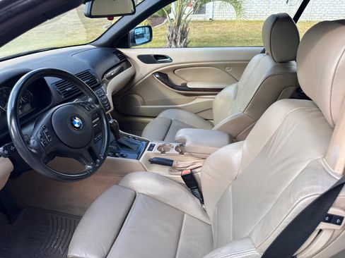 Used 2003 BMW 325Ci Convertible image 16