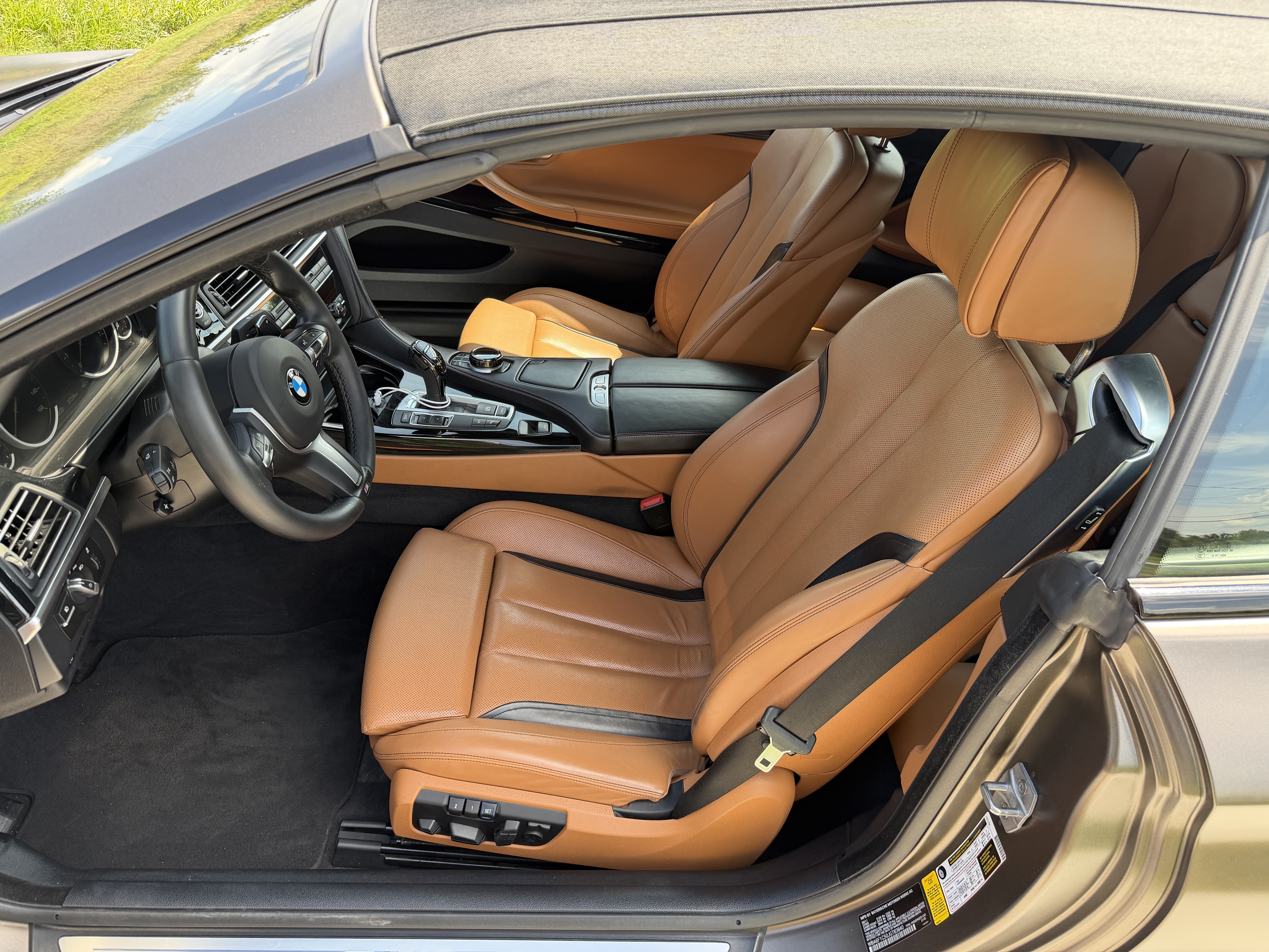Used 2018 BMW 640i Convertible RWD image 23