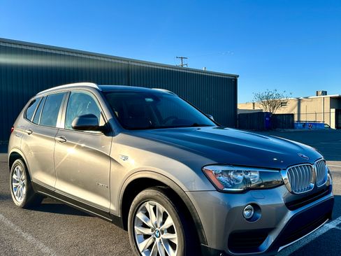 Used 2015 BMW X3 xDrive28i image 2