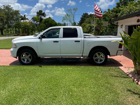 Used 2014 RAM 1500 Express image 5
