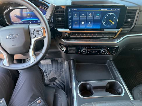 Used 2025 Chevrolet Silverado 3500 LTZ w/ LTZ Plus Package image 14