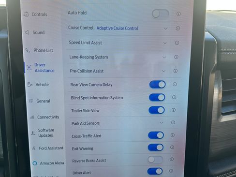 Used 2024 Ford F150 Lightning Flash image 5