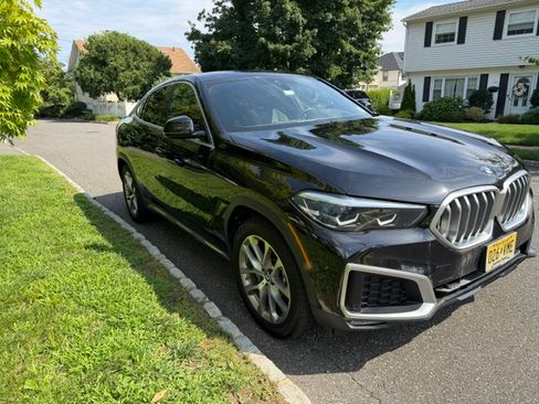 Used 2021 BMW X6 xDrive40i w/ Premium Package 3 AWD/4WD image 16