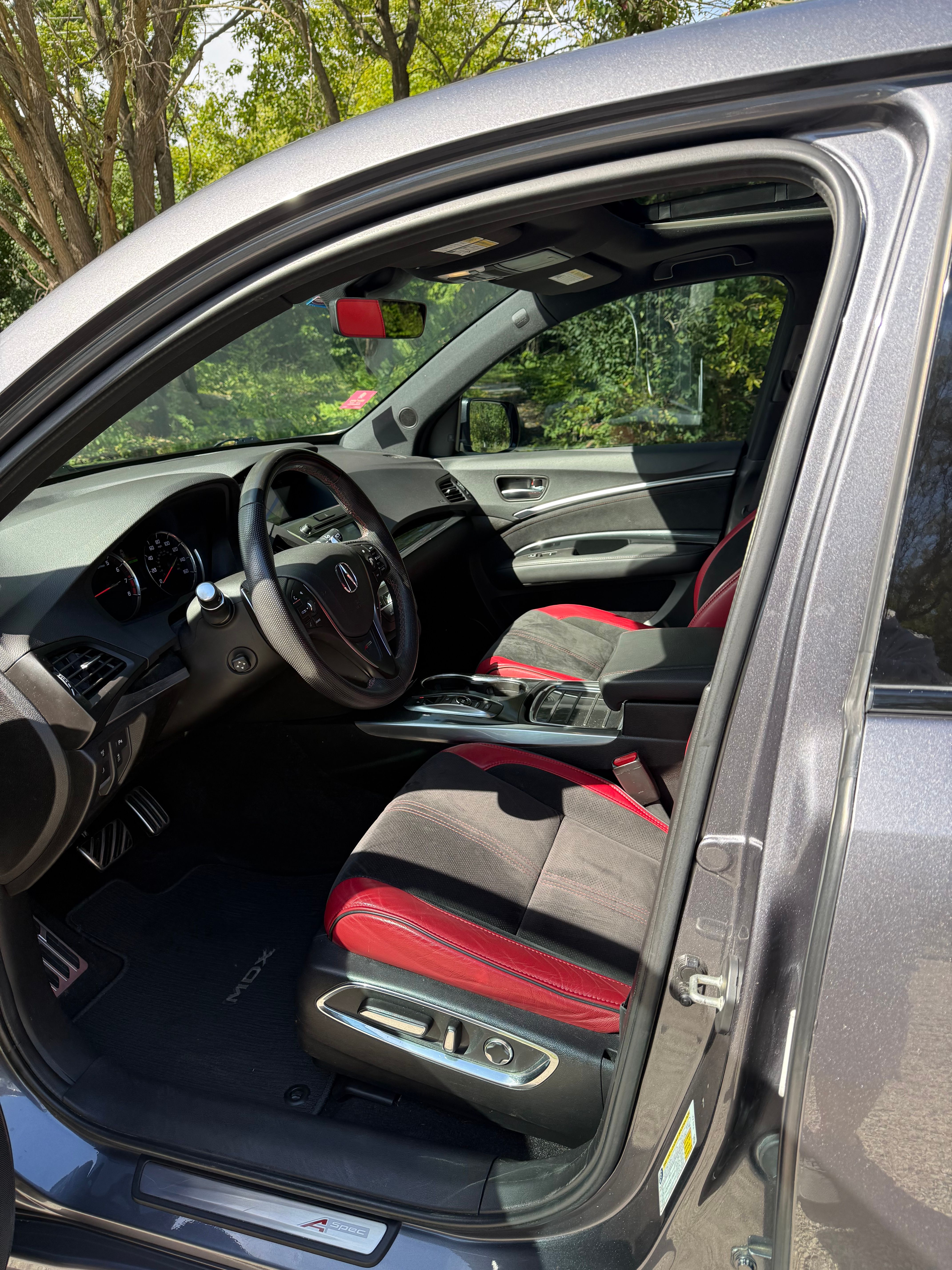 Used 2020 Acura MDX w/ Technology Package AWD/4WD image 12