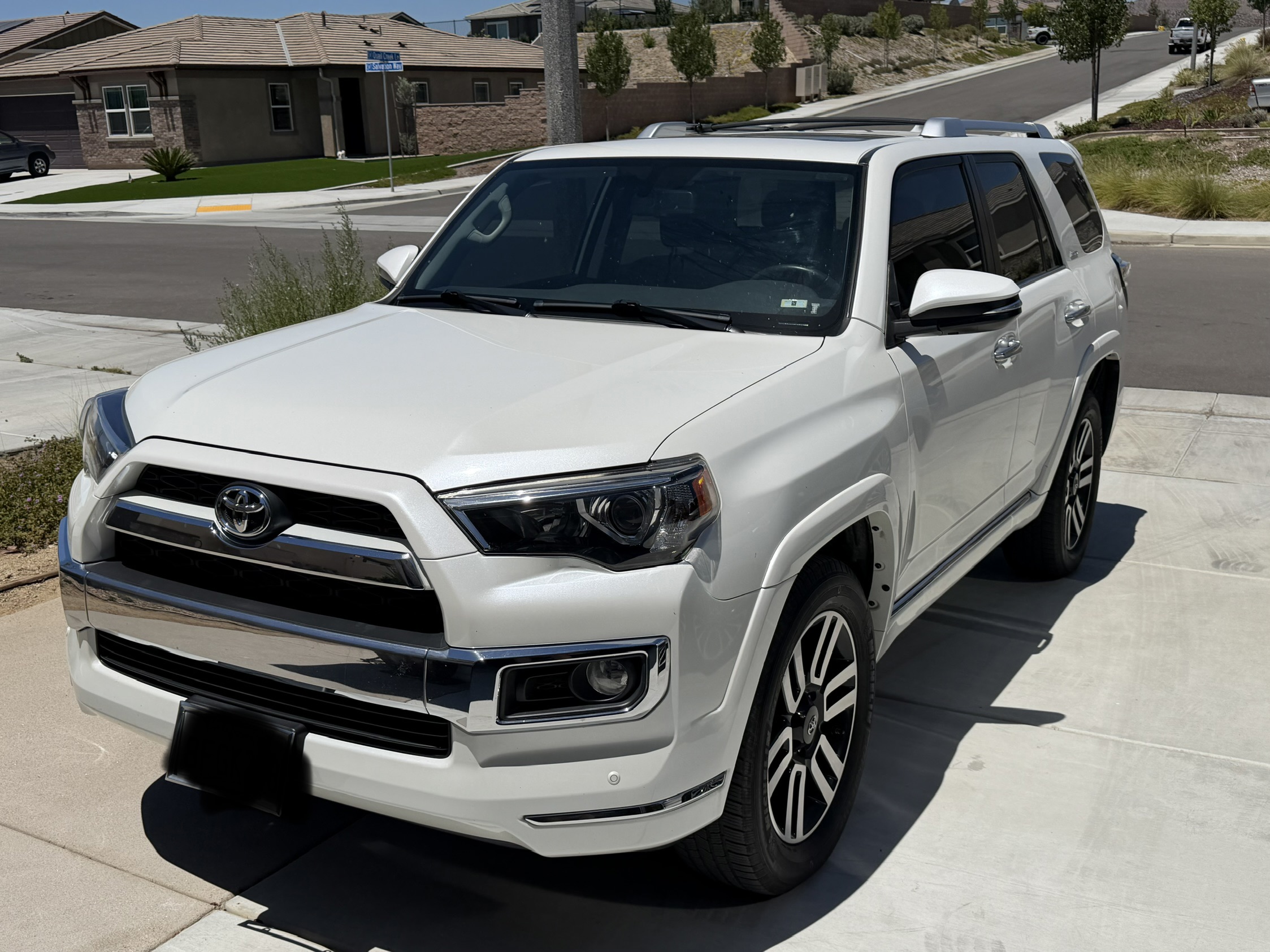 Used 2018 Toyota 4Runner Limited AWD/4WD image 1