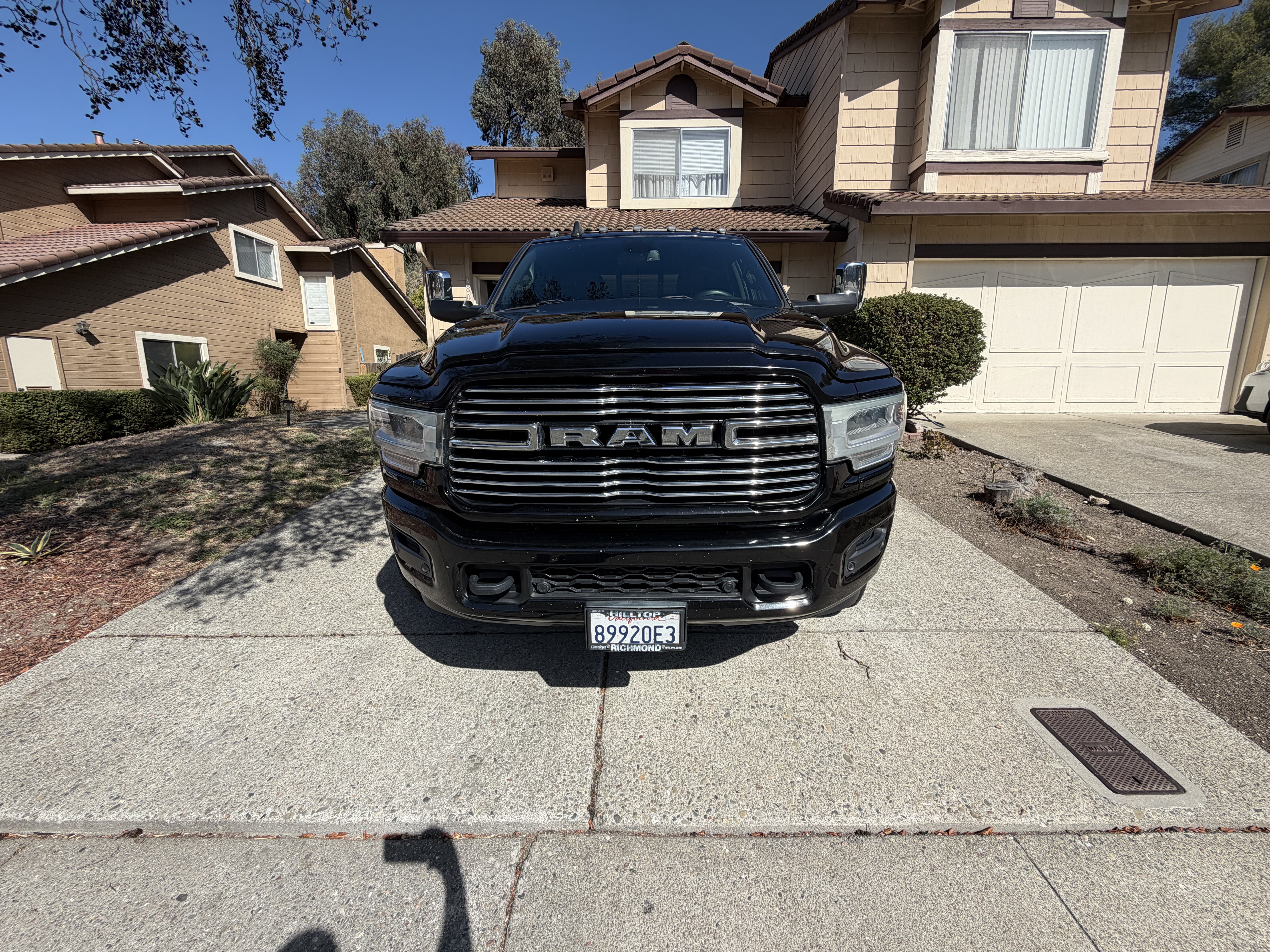 Used 2019 RAM 2500 Laramie AWD/4WD image 1