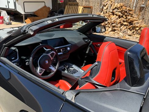 Used 2022 BMW Z4 M40i w/ Premium Package image 14