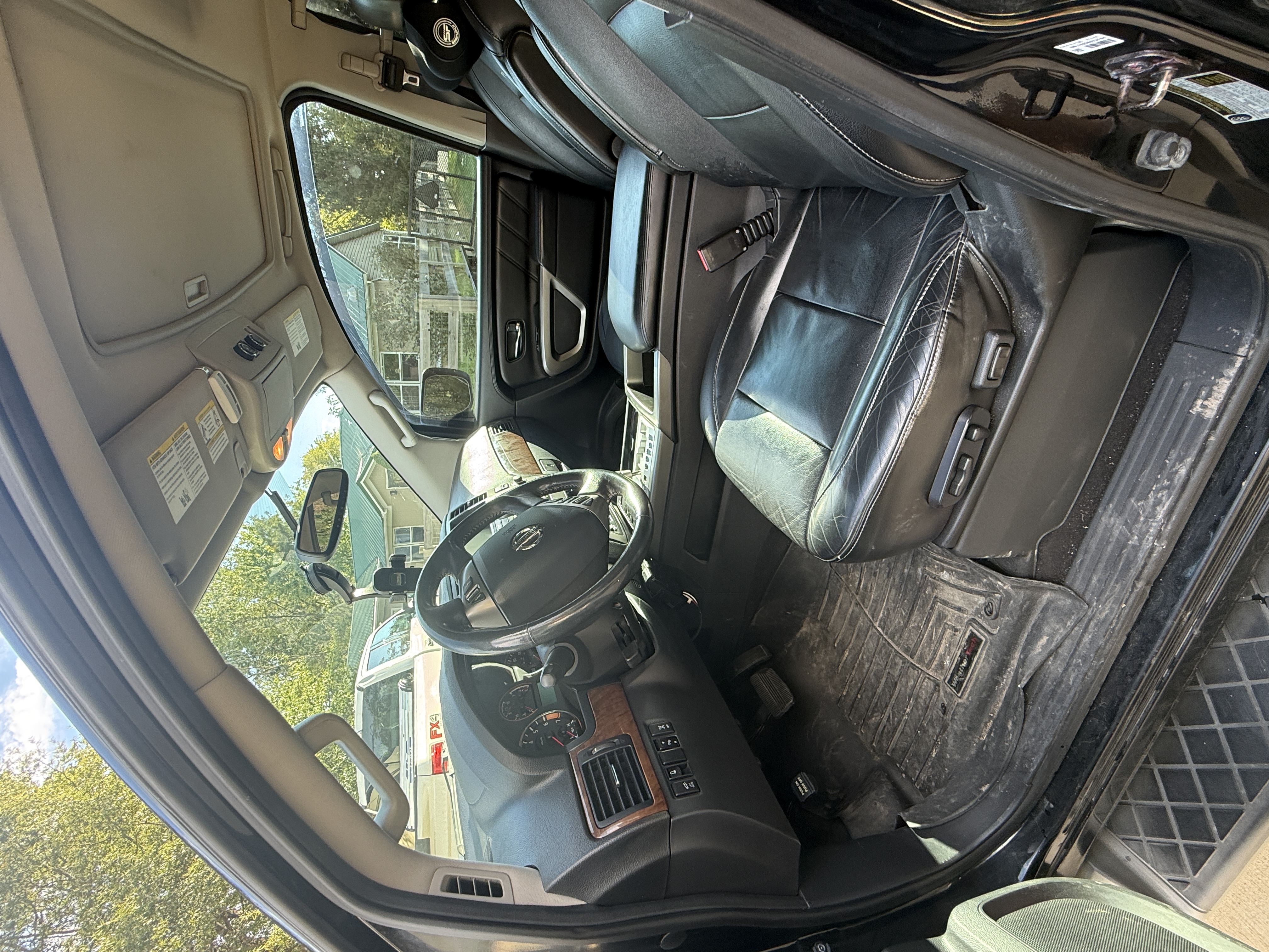 Used 2015 Nissan Armada Platinum w/ 2nd Row Captain Seat Package AWD/4WD image 17
