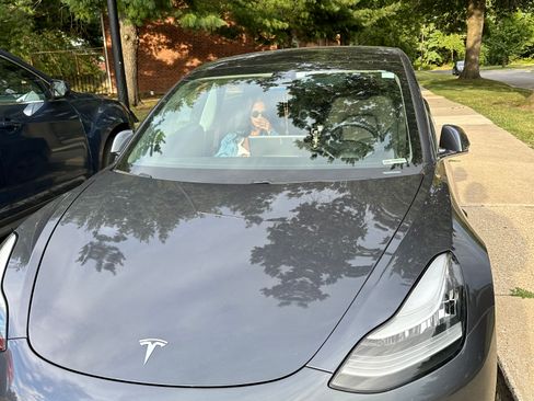 Used 2020 Tesla Model 3 AWD/4WD image 4