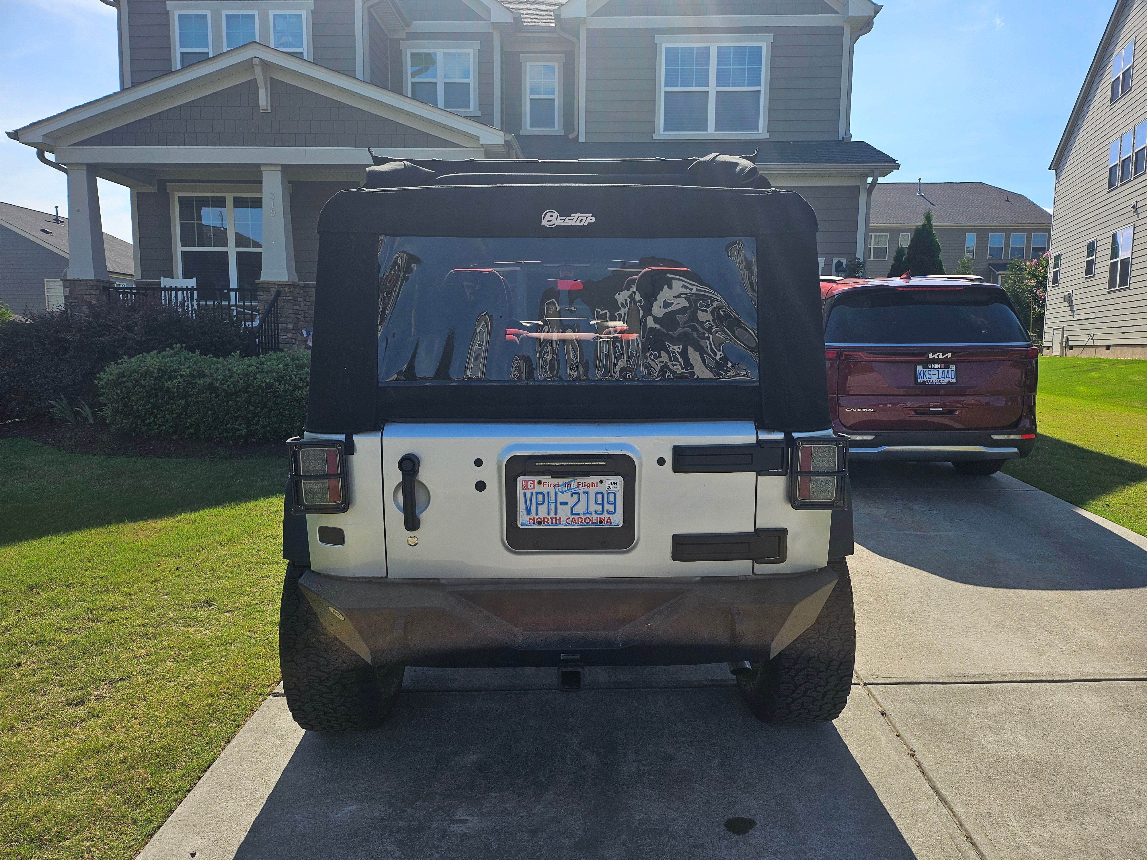 Used 2012 Jeep Wrangler Unlimited Sport AWD/4WD image 5