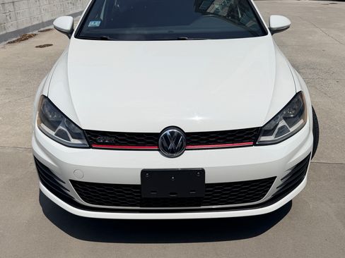 Used 2017 Volkswagen GTI S FWD image 2