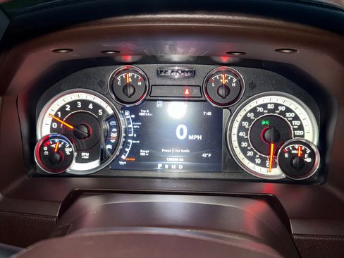 Used 2015 RAM 1500 Laramie w/ Convenience Group RWD image 7