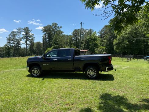 Used 2024 Chevrolet Silverado 2500 LTZ w/ LTZ Plus Package AWD/4WD image 1