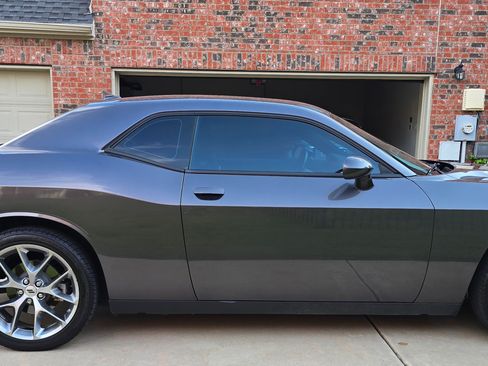 Used 2023 Dodge Challenger SXT w/ Plus Package image 6