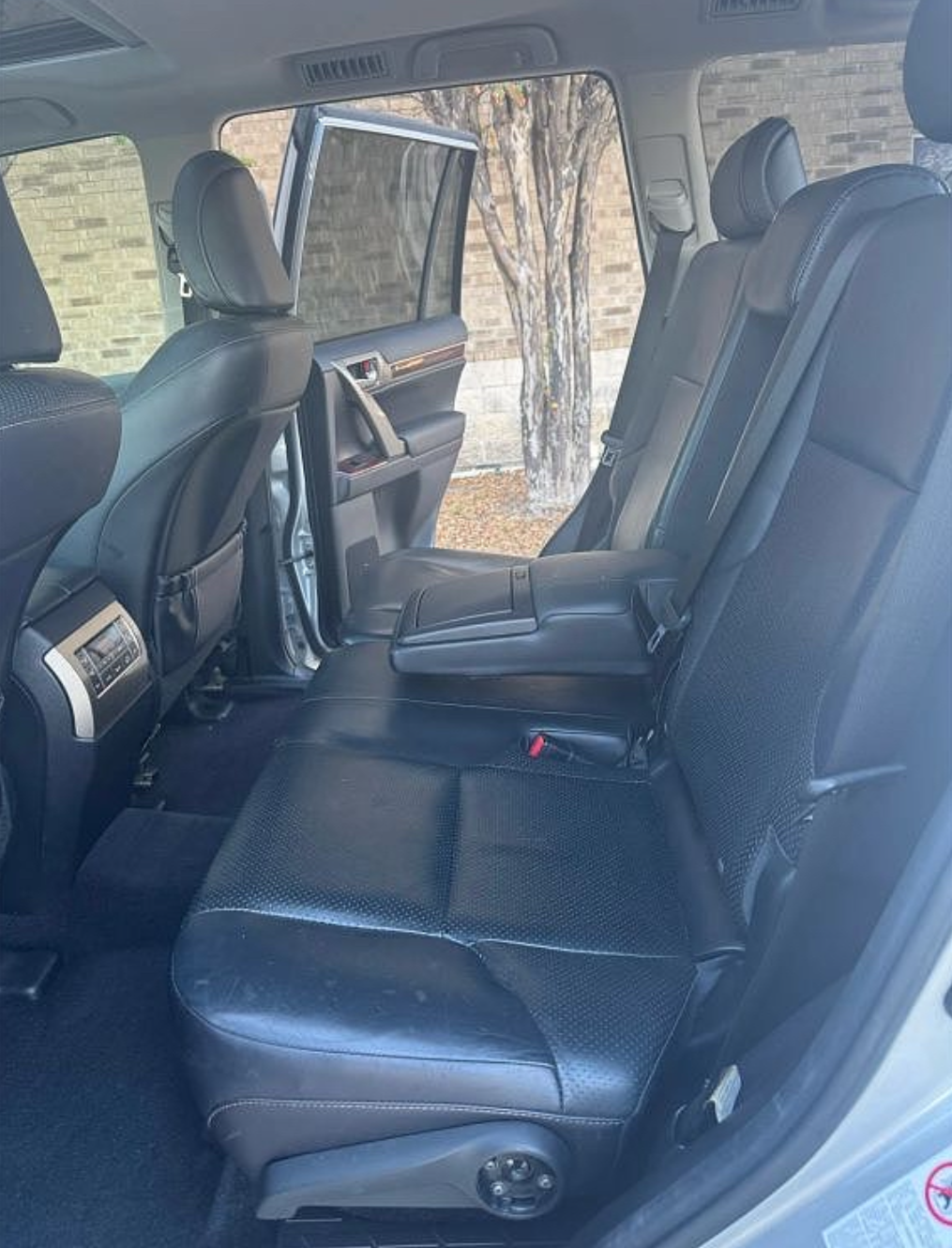 Used 2011 Lexus GX 460 w/ Comfort Plus Pkg AWD/4WD image 12