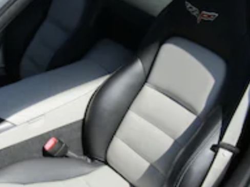 Used 2007 Chevrolet Corvette Coupe w/ Preferred Equipment Group RWD image 10