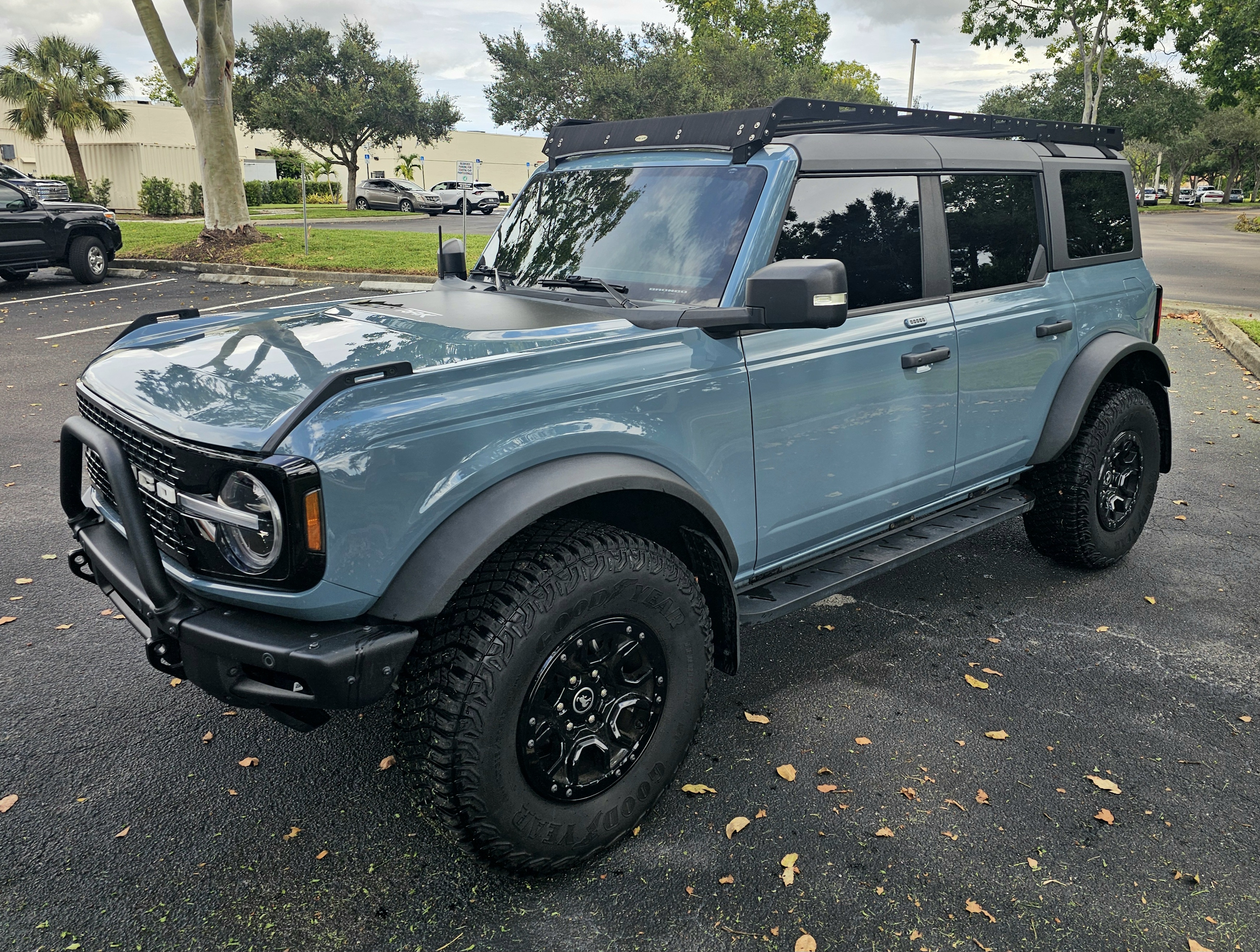 Used 2023 Ford Bronco Wildtrak AWD/4WD image 2