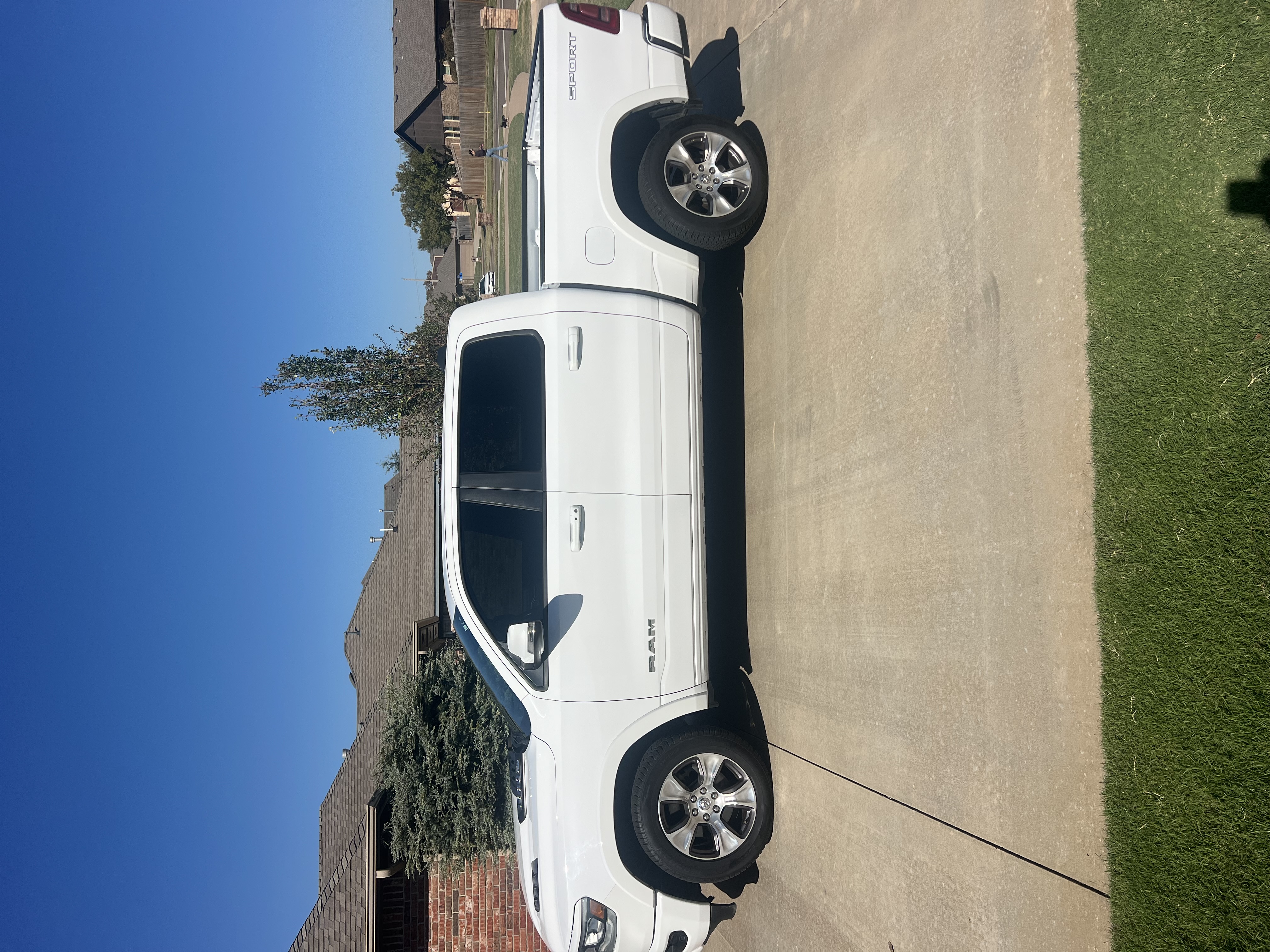 Used 2021 RAM 1500 Laramie w/ Sport Appearance Package AWD/4WD image 1