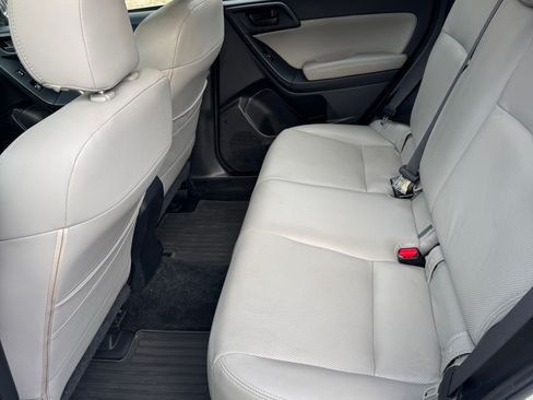 Used 2018 Subaru Forester 2.5i w/ Alloy Wheel Package image 21