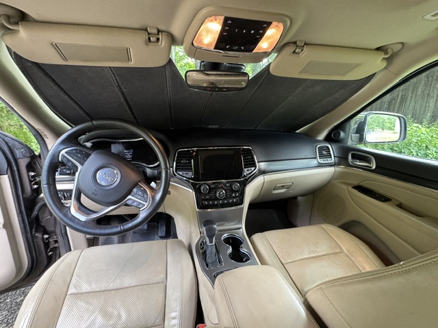 Used 2019 Jeep Grand Cherokee Limited w/ Luxury Group II AWD/4WD image 17
