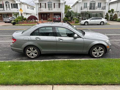 Used 2008 Mercedes-Benz C 300 4MATIC Sedan image 4