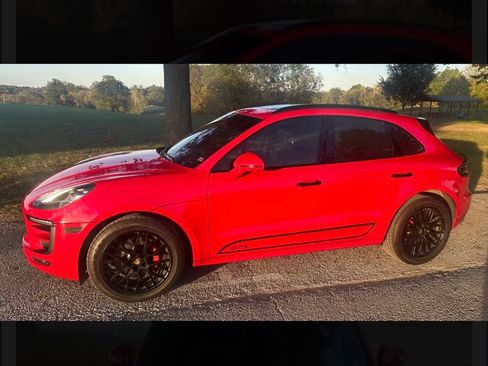 Used 2018 Porsche Macan GTS image 1