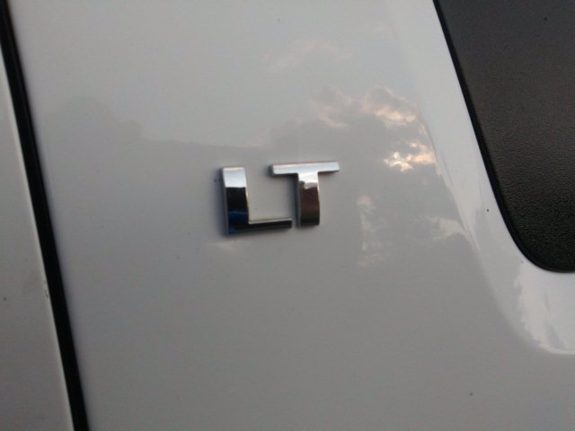 Used 2011 Chevrolet Avalanche LT w/ Luxury Package AWD/4WD image 13
