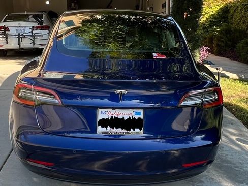 Used 2018 Tesla Model 3 Long Range image 2