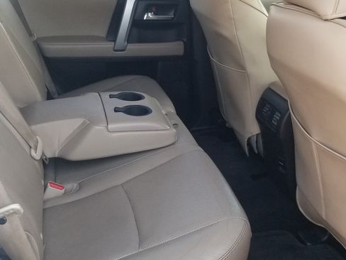 Used 2015 Toyota 4Runner Limited image 15