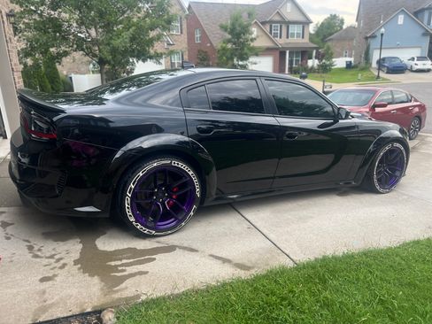 Used 2020 Dodge Charger Scat Pack RWD image 4