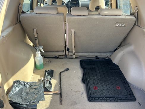 Used 2006 Honda CR-V LX image 12