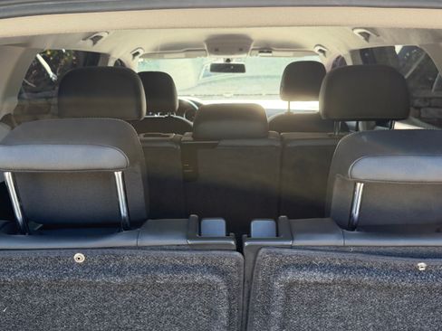 Used 2018 Volkswagen Tiguan SE FWD image 10