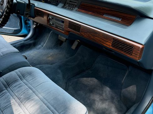 Used 1992 Chevrolet Lumina Sedan FWD image 13