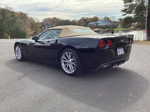Used 2008 Chevrolet Corvette Convertible w/ Preferred Equipment Group image 2