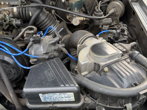 Used 1993 Toyota Pickup Deluxe image 19