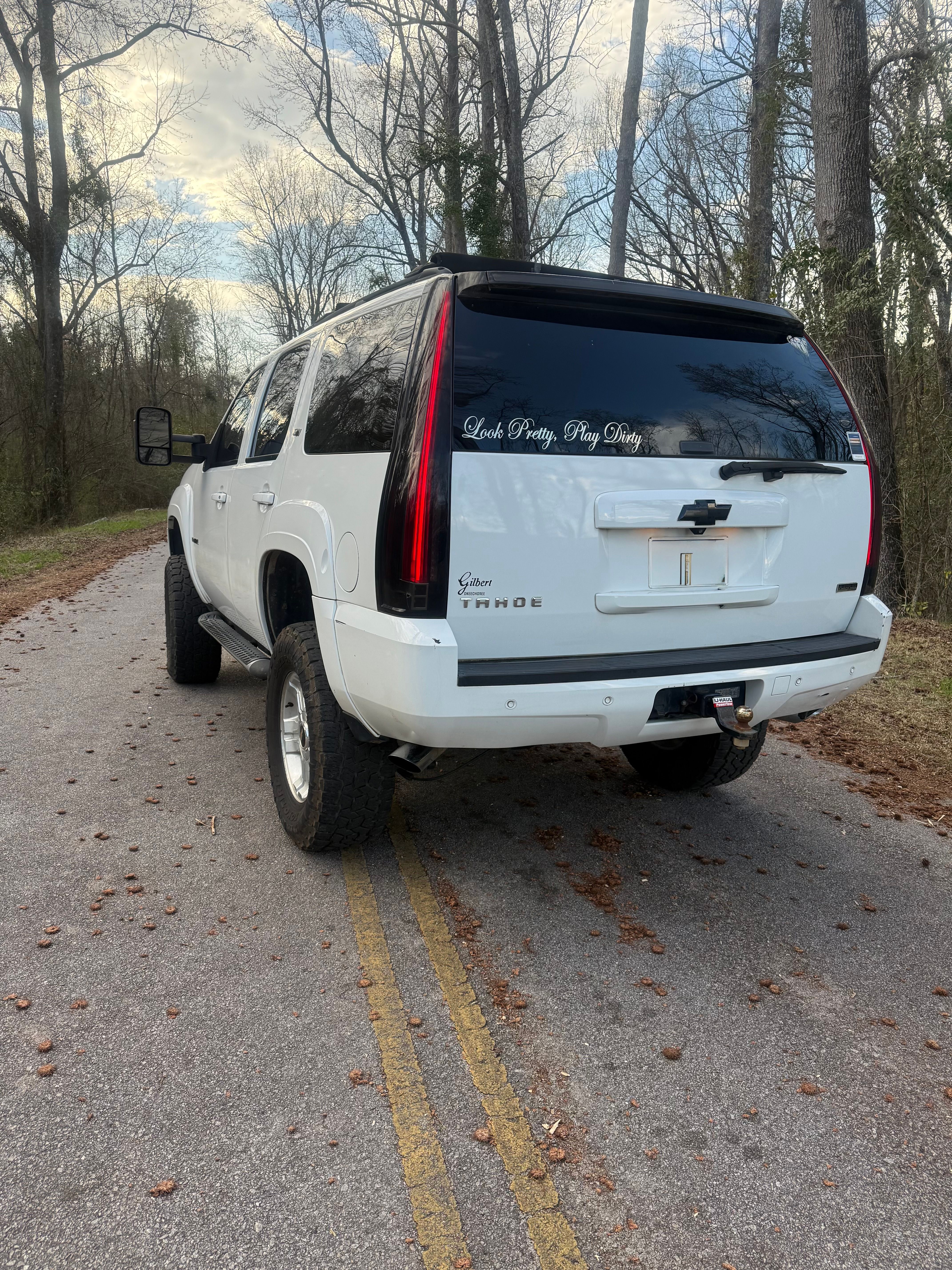 Used 2010 Chevrolet Tahoe LT w/ Luxury Package AWD/4WD image 5