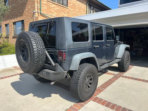 Used 2008 Jeep Wrangler Unlimited X AWD/4WD image 8