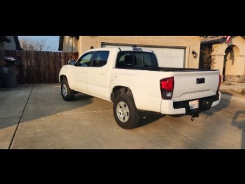 Used 2021 Toyota Tacoma SR image 6