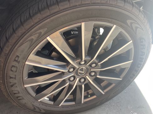 Used 2024 Lexus GX 550 550 Luxury Sport Utility 4D image 19