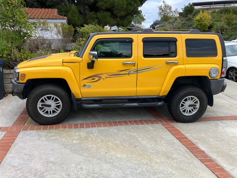 Used 2006 HUMMER H3 Luxury image 10