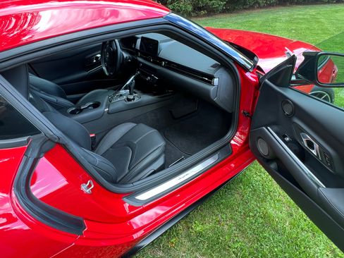 Used 2022 Toyota Supra Premium w/ Driver Assist Package RWD image 10