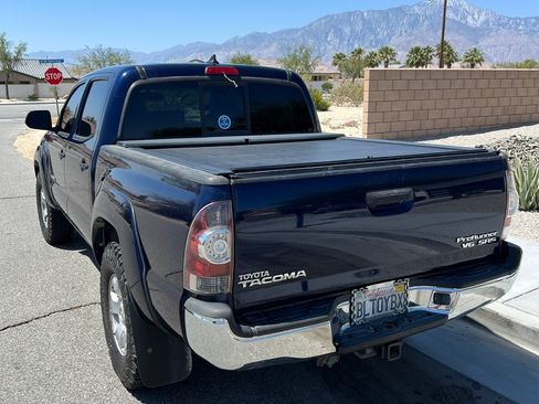 Used 2012 Toyota Tacoma PreRunner w/ TRD Off-Road Pkg image 2