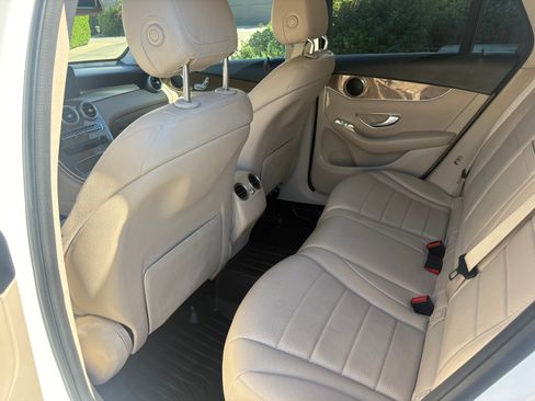 Used 2018 Mercedes-Benz GLC 300 image 8