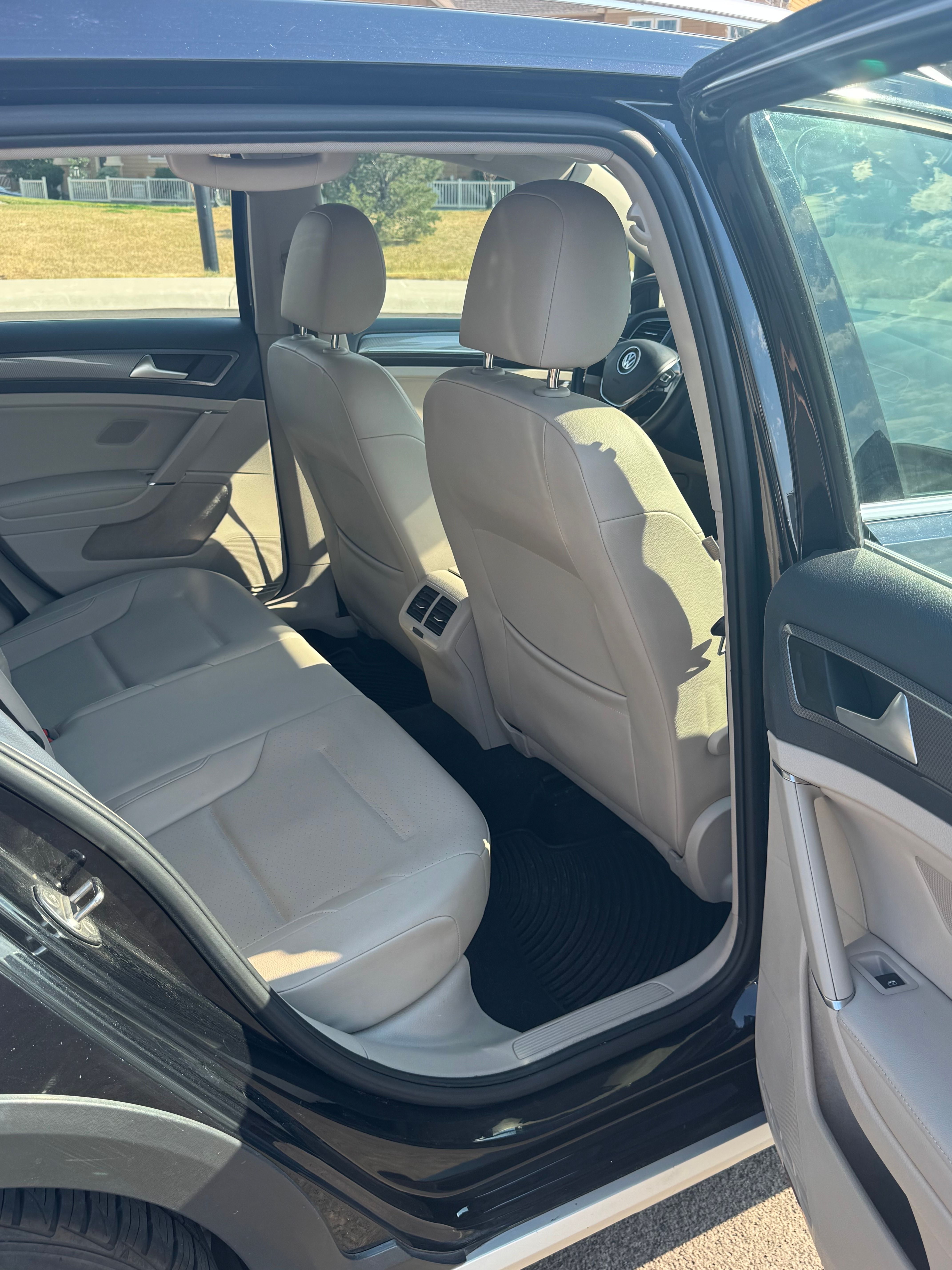Used 2019 Volkswagen Golf Alltrack S AWD/4WD image 11