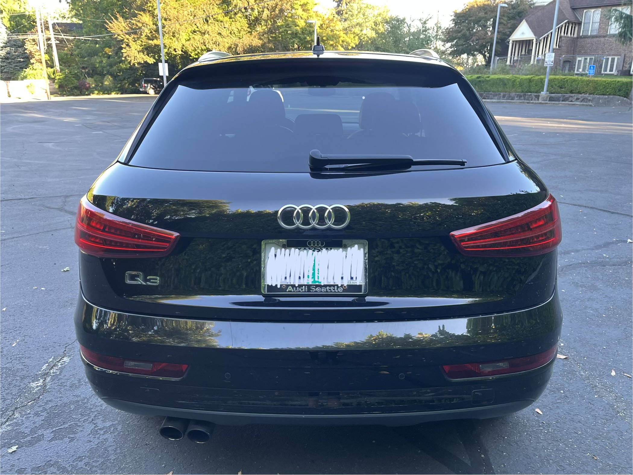 Used 2018 Audi Q3 2.0T Premium Plus w/ Premium Plus Package FWD image 6
