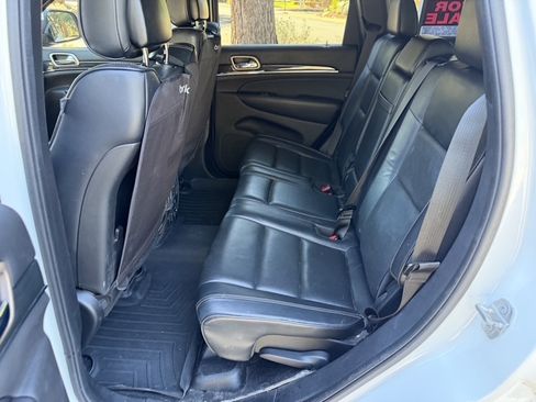 Used 2015 Jeep Grand Cherokee Overland w/ Advanced Technology Group AWD/4WD image 6