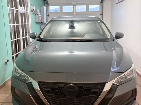 Used 2022 Nissan Sentra SV FWD image 1