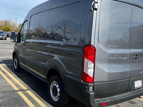 Used 2023 Ford Transit 250 Medium Roof image 11